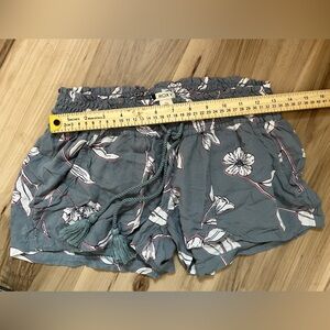 Roxy shorts